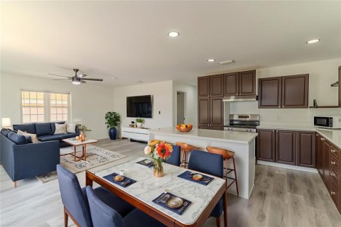 House in Lake Placid, Florida 3 bedrooms, 119.66 sq.m. № 1909574 - photo 4