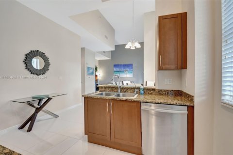 Townhouse in Boynton Beach, Florida 3 bedrooms, 156.54 sq.m. № 1445555 - photo 9