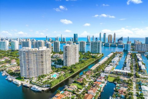 Condominio en venta en Aventura, Florida, 3 dormitorios, 175.59 m2 № 1998647 - foto 26