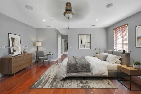 Townhouse in Miami, Florida 3 bedrooms, 209.49 sq.m. № 2011582 - photo 7