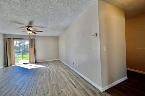 Dúplex en venta en Orlando, Florida, 4 dormitorios, 163.88 m2 № 2342541 - foto 21