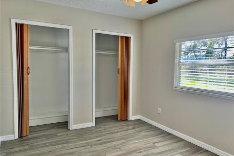 Dúplex en venta en Orlando, Florida, 4 dormitorios, 163.88 m2 № 2342541 - foto 11