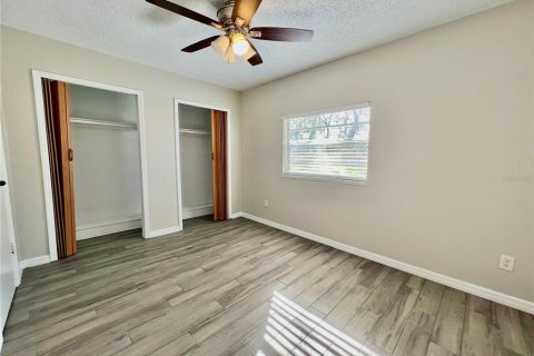 Dúplex en venta en Orlando, Florida, 4 dormitorios, 163.88 m2 № 2342541 - foto 23