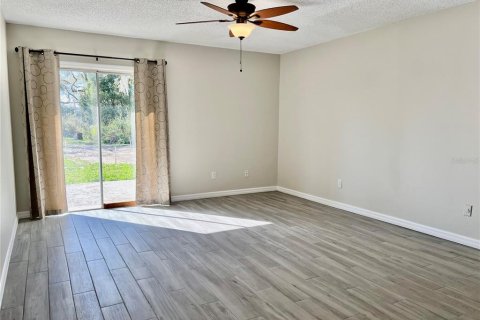Dúplex en venta en Orlando, Florida, 4 dormitorios, 163.88 m2 № 2342541 - foto 17