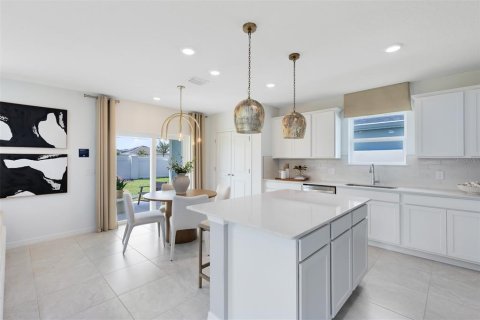 Villa ou maison à vendre à Davenport, Floride: 4 chambres, 204.66 m2 № 2415338 - photo 14