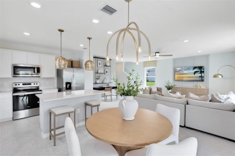 Villa ou maison à vendre à Davenport, Floride: 4 chambres, 204.66 m2 № 2415338 - photo 19
