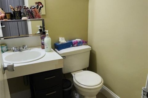 Снять в аренду кондоминиум в Холливуд, Флорида 1 спальня, 55.46м2, № 1970496 - фото 5