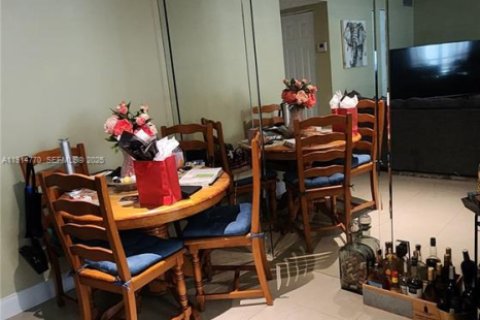 Снять в аренду кондоминиум в Холливуд, Флорида 1 спальня, 55.46м2, № 1970496 - фото 16