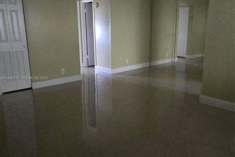 Снять в аренду кондоминиум в Холливуд, Флорида 1 спальня, 55.46м2, № 1970496 - фото 14