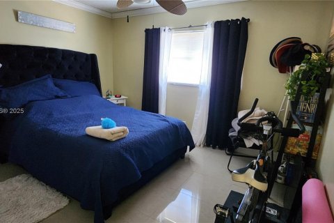 Снять в аренду кондоминиум в Холливуд, Флорида 1 спальня, 55.46м2, № 1970496 - фото 7