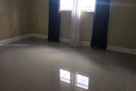 Снять в аренду кондоминиум в Холливуд, Флорида 1 спальня, 55.46м2, № 1970496 - фото 17