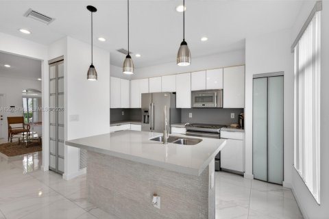 Touwnhouse à louer à Doral, Floride: 3 chambres, 140.47 m2 № 2155149 - photo 12