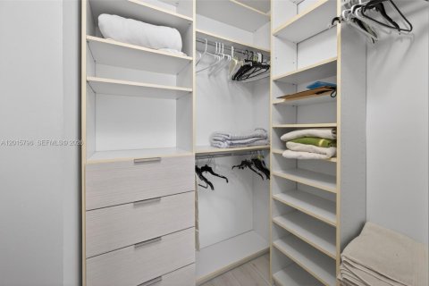 Touwnhouse à louer à Doral, Floride: 3 chambres, 140.47 m2 № 2155149 - photo 27