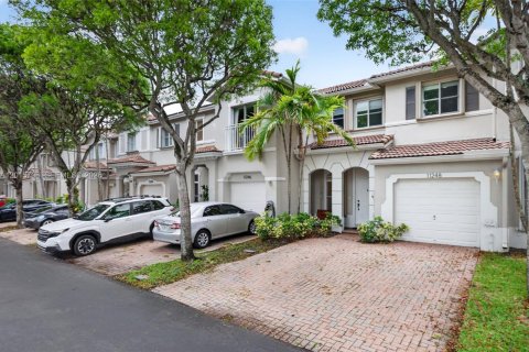 Touwnhouse à louer à Doral, Floride: 3 chambres, 140.47 m2 № 2155149 - photo 21