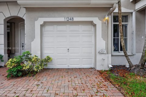 Touwnhouse à louer à Doral, Floride: 3 chambres, 140.47 m2 № 2155149 - photo 22