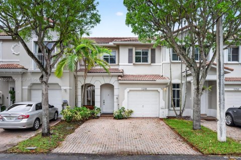 Touwnhouse à Doral, Floride 3 chambres, 140.47 m2 № 2155149