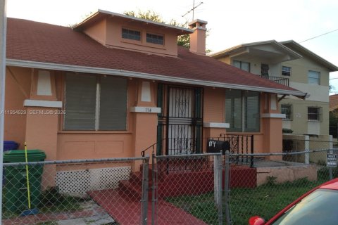 Commercial property in Miami, Florida 125.14 sq.m. № 2154829 - photo 2