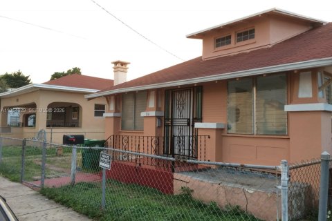 Commercial property in Miami, Florida 125.14 sq.m. № 2154829 - photo 3