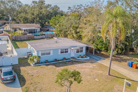House in Seminole, Florida 3 bedrooms, 96.15 sq.m. № 1449624 - photo 18