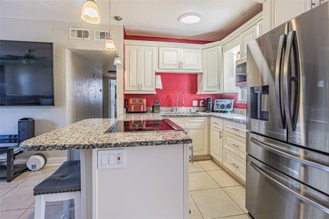 House in Seminole, Florida 3 bedrooms, 96.15 sq.m. № 1449624 - photo 6
