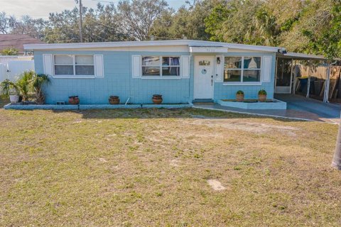House in Seminole, Florida 3 bedrooms, 96.15 sq.m. № 1449624 - photo 16