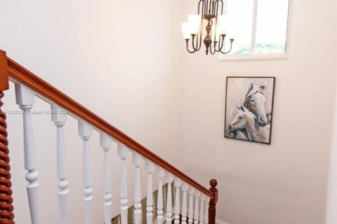 Villa ou maison à louer à Hollywood, Floride: 6 chambres, 232.26 m2 № 1979667 - photo 29