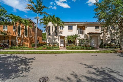 Townhouse in Homestead, Florida 3 bedrooms, 166.3 sq.m. № 1762463 - photo 1