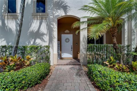 Townhouse in Homestead, Florida 3 bedrooms, 166.3 sq.m. № 1762463 - photo 2