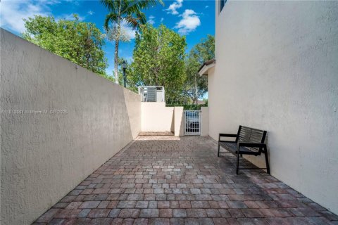 Townhouse in Homestead, Florida 3 bedrooms, 166.3 sq.m. № 1762463 - photo 28