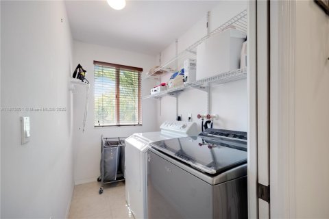 Townhouse in Homestead, Florida 3 bedrooms, 166.3 sq.m. № 1762463 - photo 26