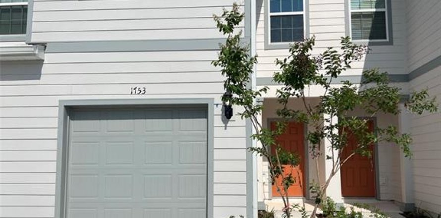 Adosado en Davenport, Florida 3 dormitorios, 161.28 m2 № 2106210