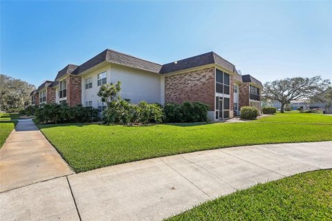 Condo in New Smyrna Beach, Florida, 2 bedrooms  № 1585549 - photo 3