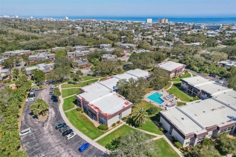 Condo in New Smyrna Beach, Florida, 2 bedrooms  № 1585549 - photo 26