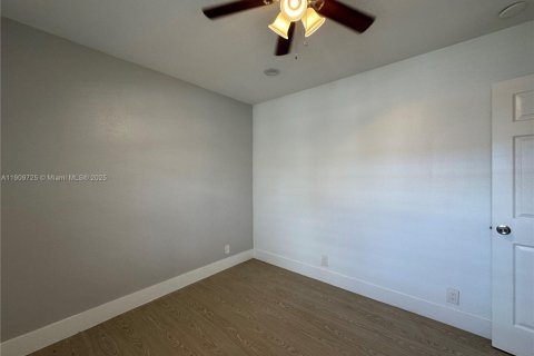 Appartement à louer à Hallandale Beach, Floride: 1 chambre № 1965385 - photo 20