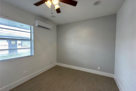 Appartement à louer à Hallandale Beach, Floride: 1 chambre № 1965385 - photo 23