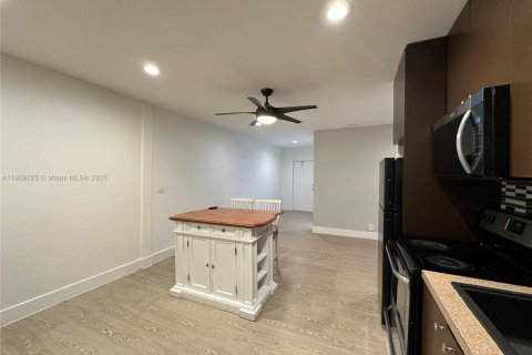 Appartement à louer à Hallandale Beach, Floride: 1 chambre № 1965385 - photo 6