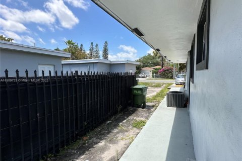 Appartement à louer à Hallandale Beach, Floride: 1 chambre № 1965385 - photo 25