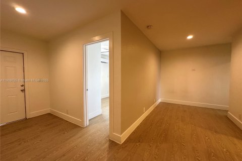 Appartement à louer à Hallandale Beach, Floride: 1 chambre № 1965385 - photo 18