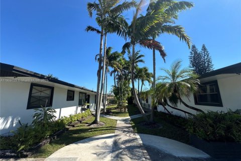 Appartement à louer à Hallandale Beach, Floride: 1 chambre № 1965385 - photo 28