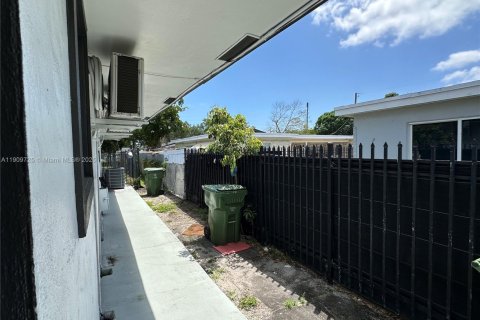 Appartement à louer à Hallandale Beach, Floride: 1 chambre № 1965385 - photo 24