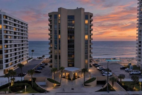Condo in Daytona Beach Shores, Florida, 2 bedrooms  № 2395791