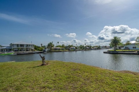 Land in Hernando Beach, Florida № 1295288 - photo 25