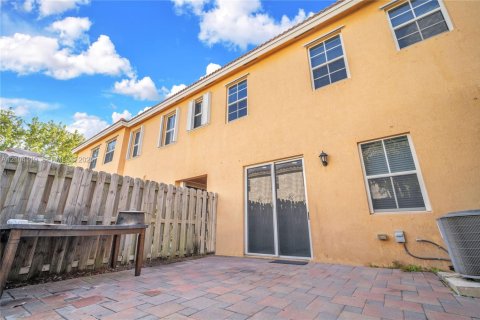 Touwnhouse à louer à Homestead, Floride: 4 chambres, 178 m2 № 2415895 - photo 21