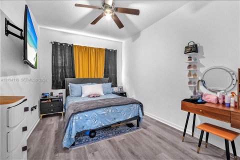 Touwnhouse à louer à Homestead, Floride: 4 chambres, 178 m2 № 2415895 - photo 16