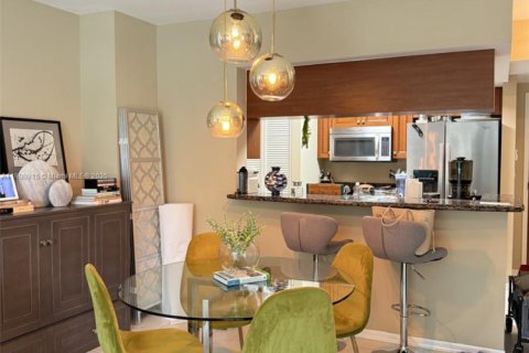 Copropriété à vendre à Fort Lauderdale, Floride: 1 chambre, 76.18 m2 № 2013189 - photo 5