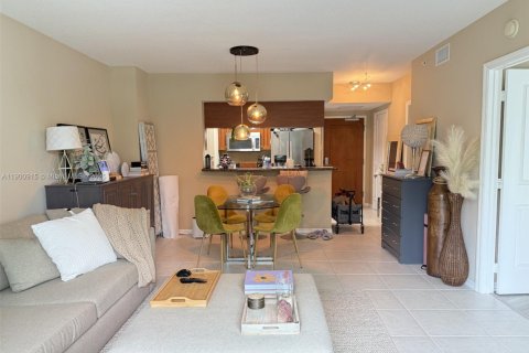 Copropriété à vendre à Fort Lauderdale, Floride: 1 chambre, 76.18 m2 № 2013189 - photo 4