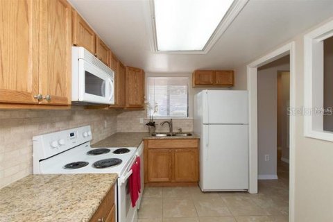 Copropriété à louer à Winter Park, Floride: 2 chambres, 96.34 m2 № 2119710 - photo 2