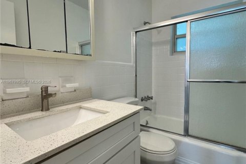 Appartement à louer à Hollywood, Floride: 1 chambre № 2029212 - photo 17