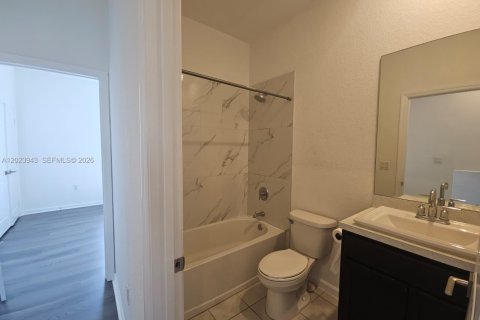 Touwnhouse à louer à Miami Gardens, Floride: 3 chambres, 133.97 m2 № 2077791 - photo 17