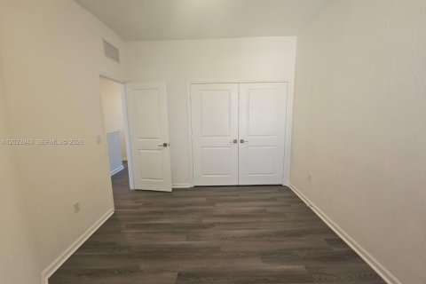 Touwnhouse à louer à Miami Gardens, Floride: 3 chambres, 133.97 m2 № 2077791 - photo 7